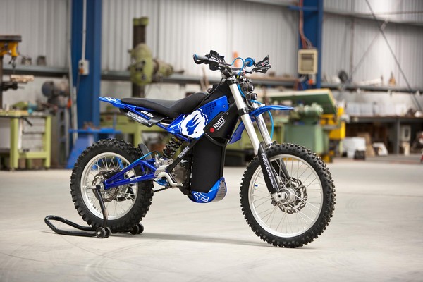 Yamaha WR250R – первый мотоцикл на сжатом воздухе