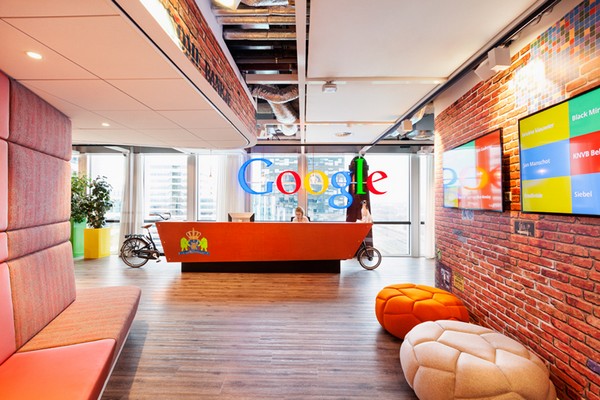 Гараж – новый офис Google в Амстердаме. Источник фото: Alan Jensen