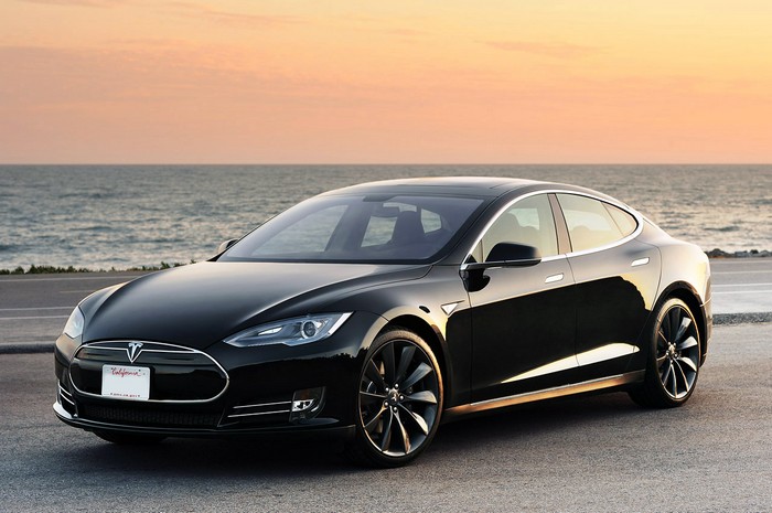 Замена аккумуляторов на автомобилях от Tesla Motors