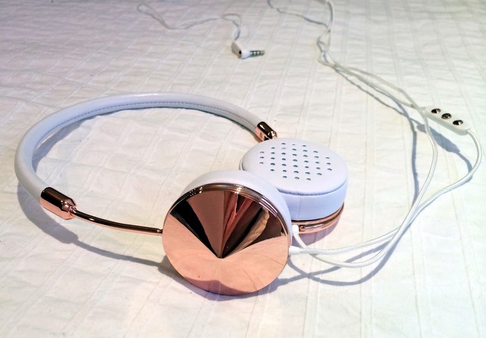 Gold Layla Headphones – золотые наушники