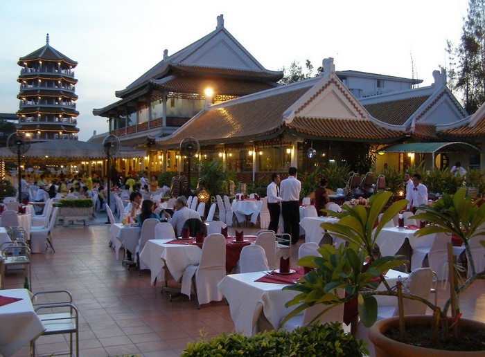 Bawabet Dimashq – самый большой в мире ресторан
