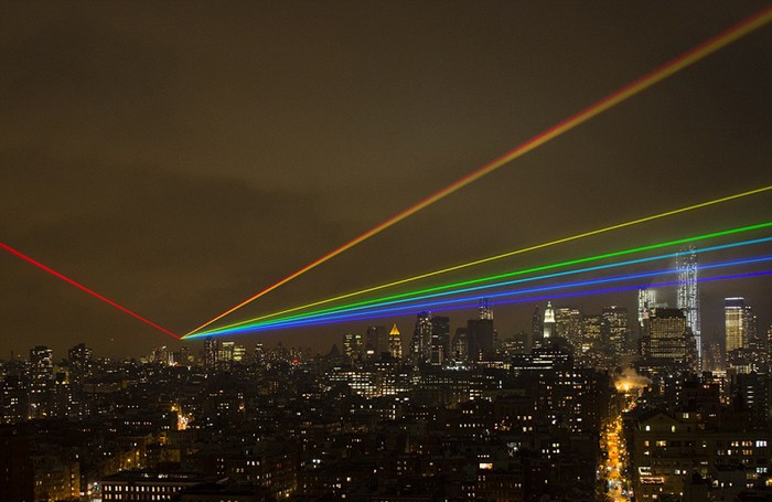 Global Rainbows – 35-километровый лазерный луч в небо