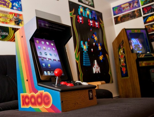 iCade – игровой автомат на основе iPad. Источник фото: fadorforever.blogspot.com
