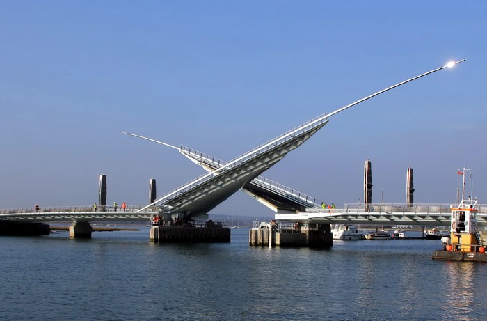 Twin Sails Bridge – парусный мост в Англии
