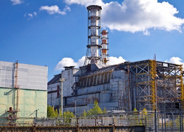 Старый объект Укрытие на Чернобыльской АЭС