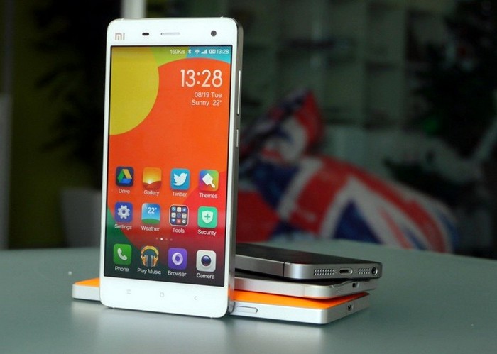 Китайский флагман смартфон Xiaomi Mi4