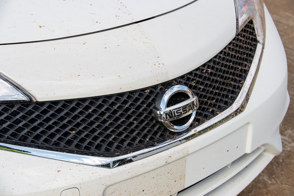 Краска Ultra-Ever Dry от Nissan. Источник фото: Nissan