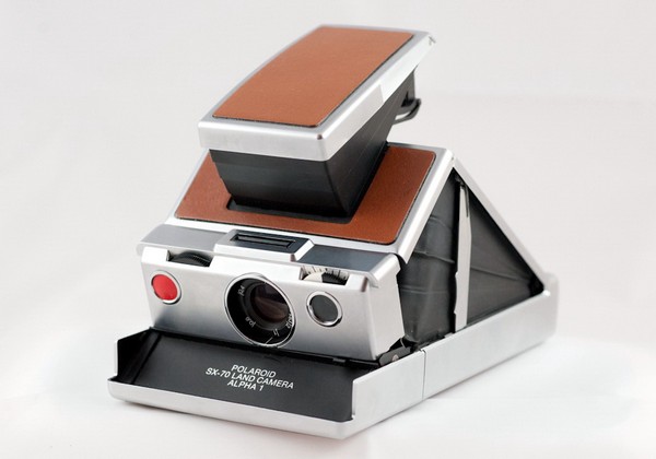 Фотокамера Polaroid SX-70. Источник фото: nerdbynature.net