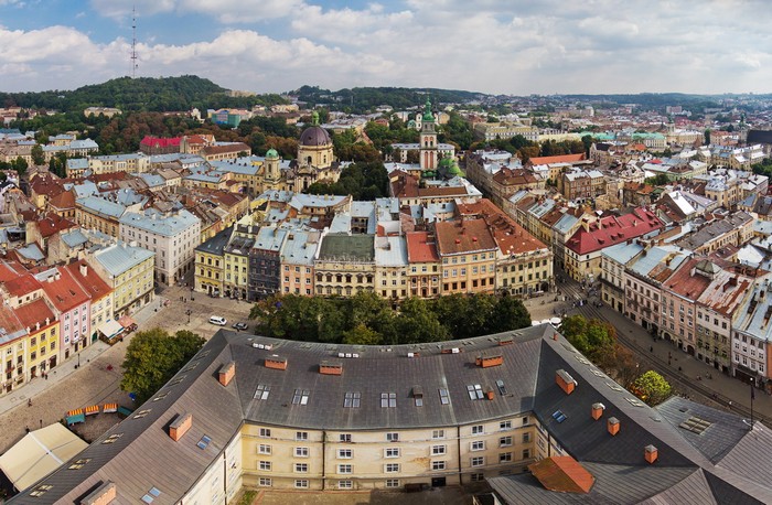Вид на историческую часть Львова с высоты башни ратуши