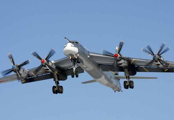 Турбовинтовой бомбардировщик Ту-95. Источник фото: topwar.ru