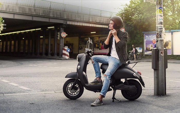 UNU – электрический скутер для путешествий на дальние расстояния