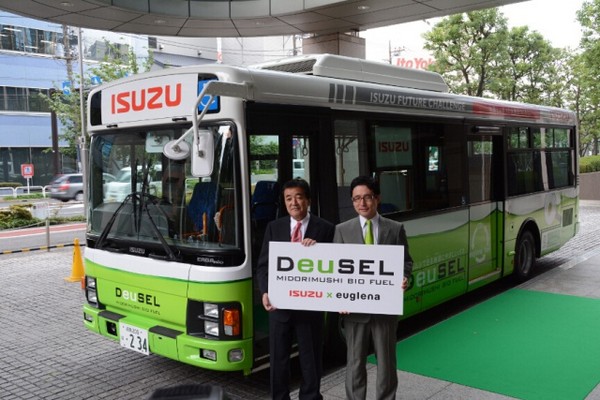 Isuzu DeuSEL - автобус с топливом на основе зеленых водорослей