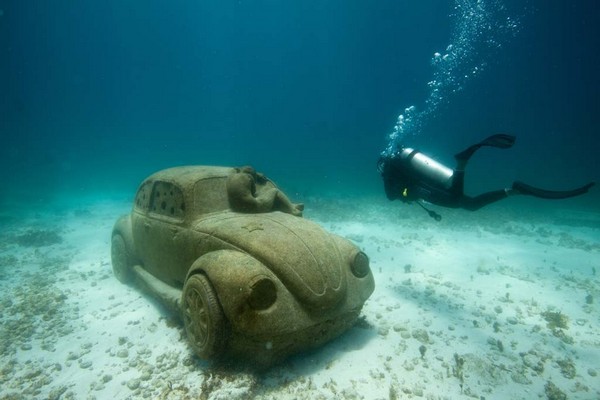 Подводный парк скульптур от Джейсона Тейлора. Источник фото: Padi.com