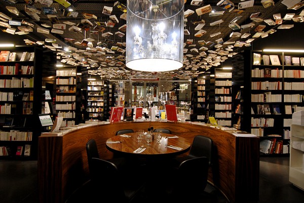 COOK&BOOK – книжный ресторан в Брюсселе. Источник фото: cookandbook.be