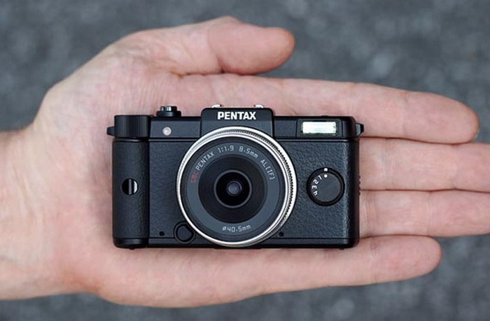 Карманная фотокамера Pentax Q с матрицей на 12 мегапикселей