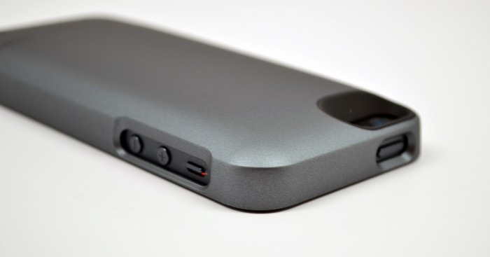 Mophie Juice Pack Helium – чехол для iPhone со встроенным аккумулятором