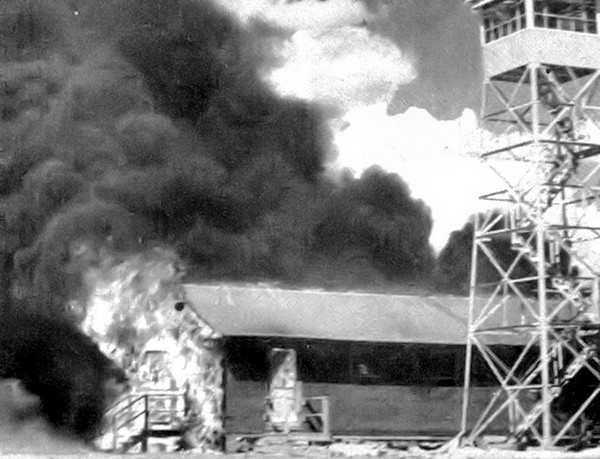 Пожар на военной базе в Карлсбаде. Источник фото: Википедия