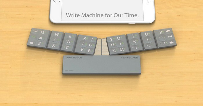 Textblade – удивительная миниатюрная внешняя клавиатура для смартфонов