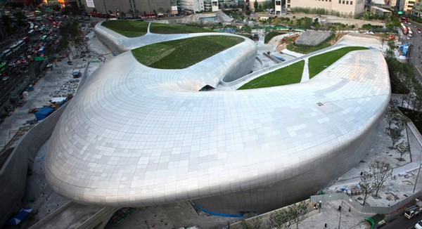 Dongdaemun Design Park & Plaza – самое странное здание в Сеуле. Источник фото: Seoul Design Foundation