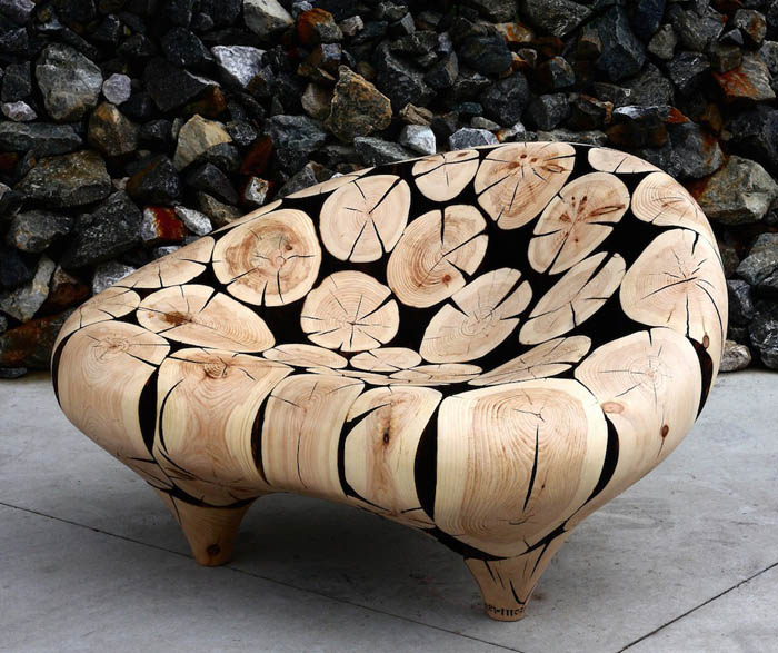 Необычная деревянная мебель.