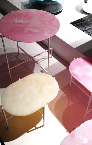 Кофейные столики из тонких пластин от Sebastian Herkner.