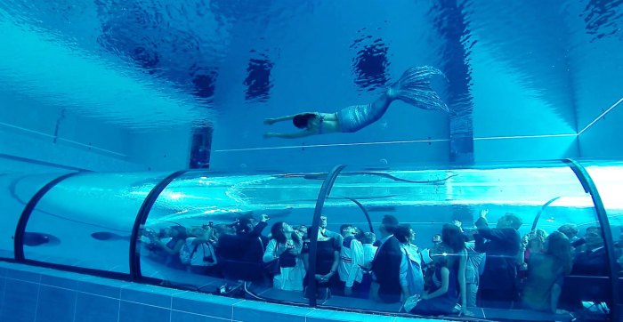 Y-40 - самый глубокий в мире бассейн.