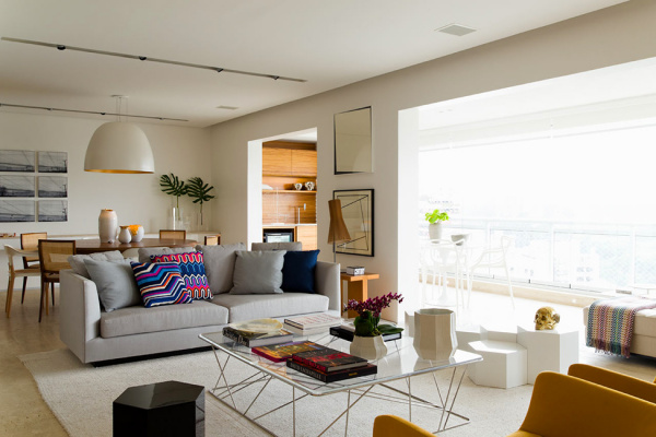 Стильный дизайн интерьер квартиры в Бразилии от Diego Revollo. 