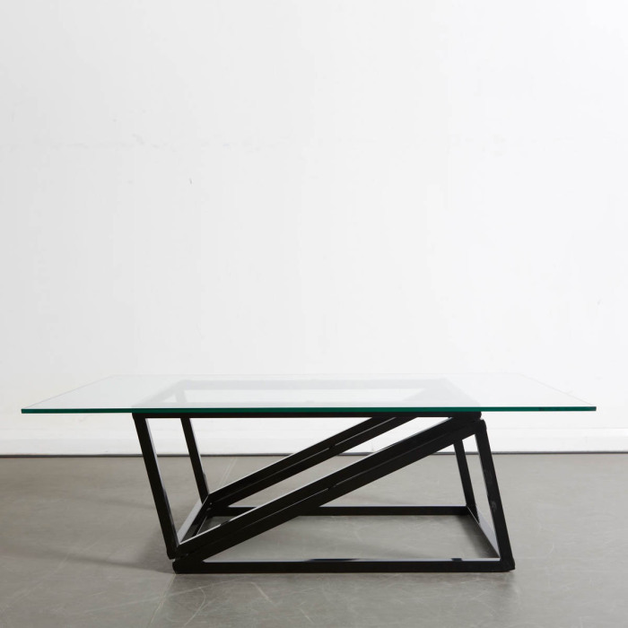 Стол A-Frame Table от дизайнера Duffy London.