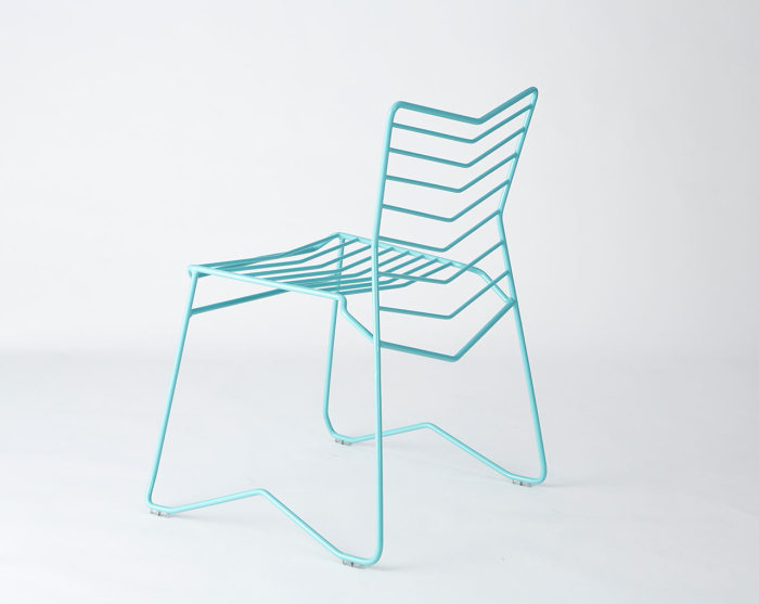 Металлический стул от Даниэля Лау (Daniel Lau) - прекрасное дополнение к интерьеру.