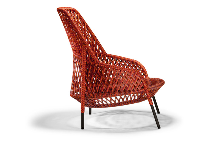 Кресло из сплетенных между собой текстильных нитей от дизайнера Стивена Баркса (Stephen Burks).