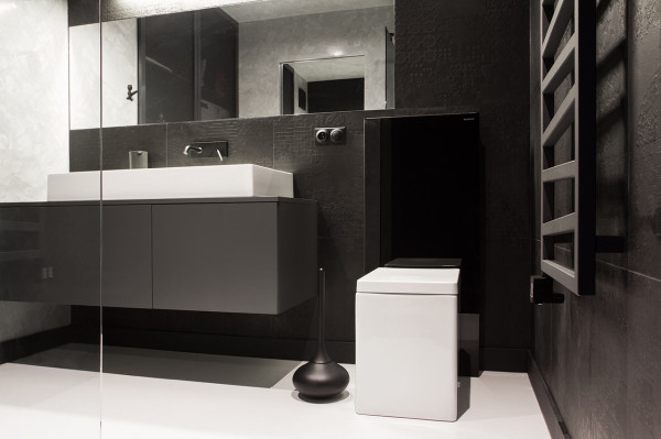 Черно-белый дизайн ванной от KASIA ORWAT.