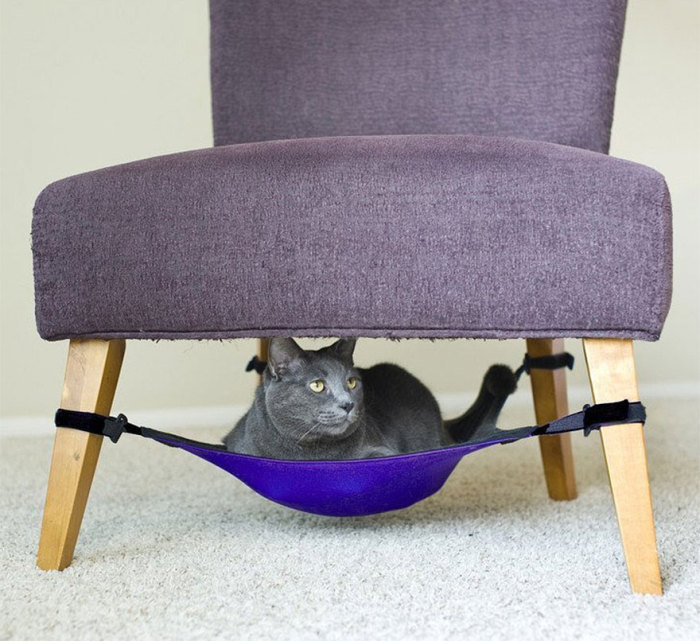 Кресло с гамаком для кота от catcrib.com.