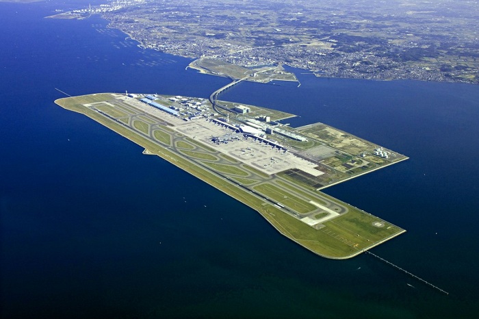 Кансай - самый длинный аэропорт в мире.