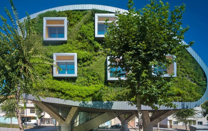 CSI-IDEA Building - дом с энергосберегающими технологиями.