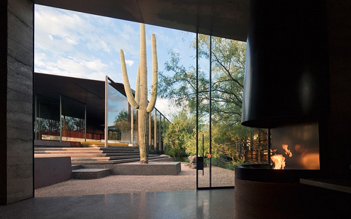 Проект архитектурного бюро Wendell burnette architects - особняк в пустыне.