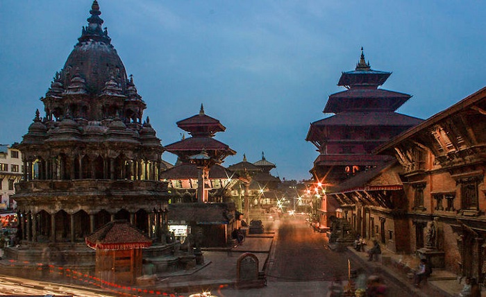 Площадь с храмами Patan Durbar.