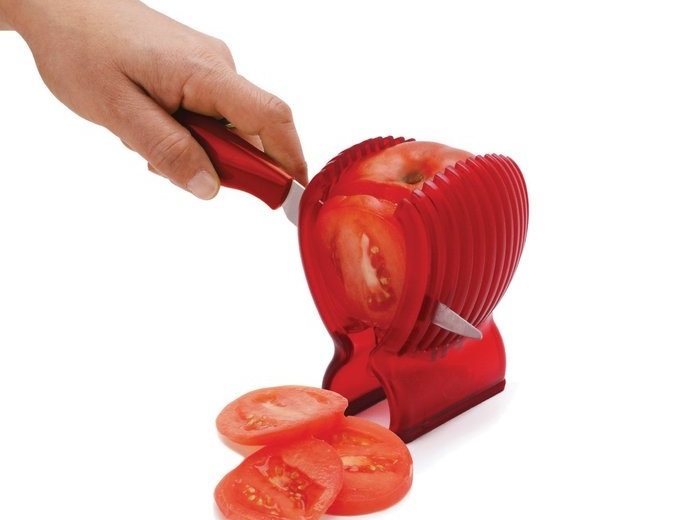 Устройство для нарезки томатов слайсами.