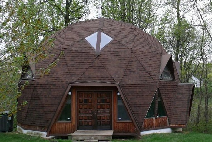 Купольный дом - энергосберегающая постройка.