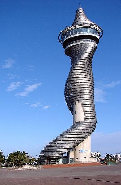 Lighthouse in Korea. Современный маяк.