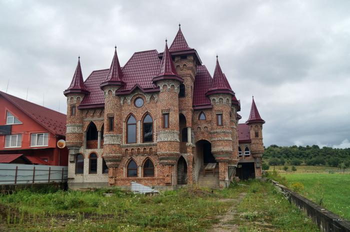 Самое богатое село в Украине, где нет ни одного 1-этажного дома.