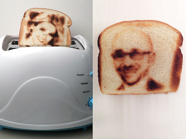 Изображения лиц на хлебе.