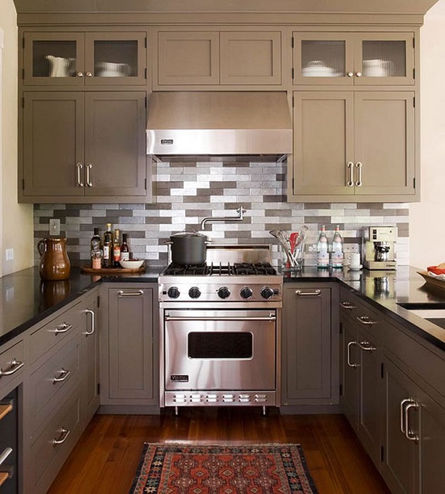 П-образный вариант планировки кухни станет отличным решением для небольшого помещения.