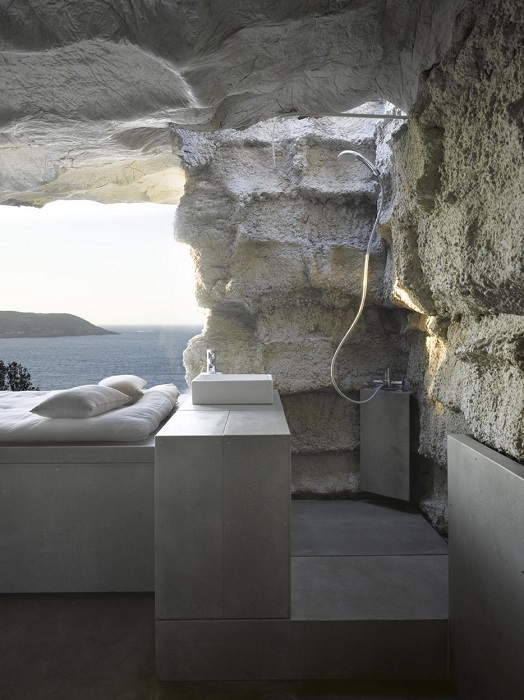 Шикарный каменный душ, который можно построить без привлечения профессионалов.