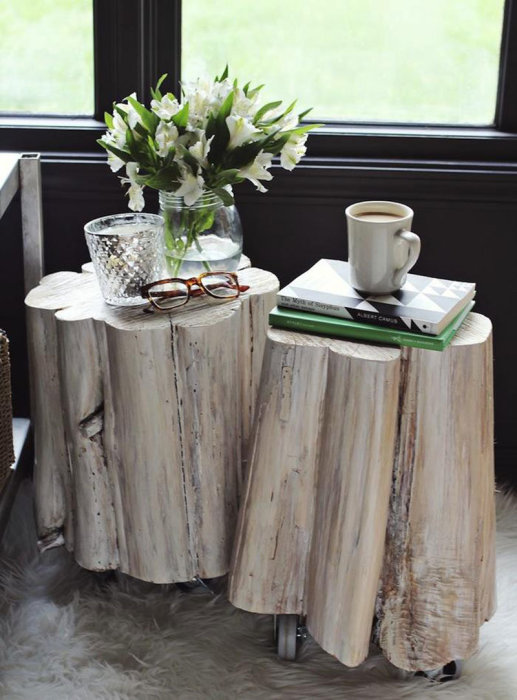 Старый деревянный пень может пригодиться для создания кофейного столика.