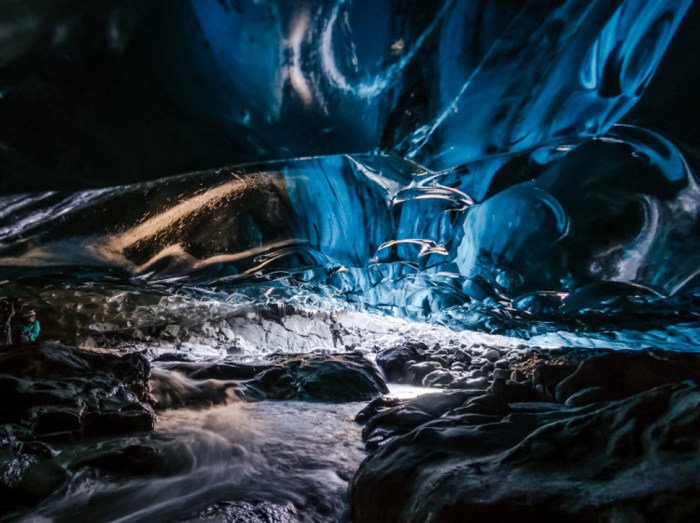 Ледовая пещера Ватнайёкюдль.