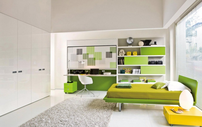 Оттеняющий зеленый цвет мебели.