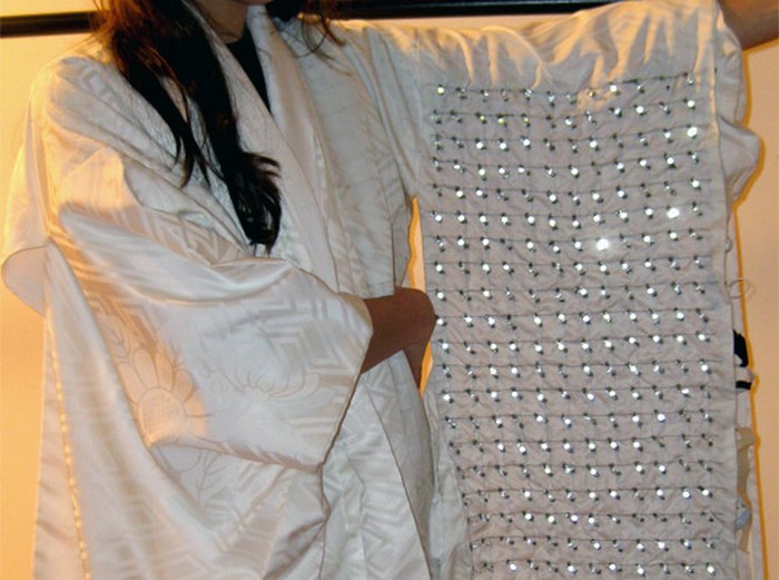 Светодиоды на кимоно.
