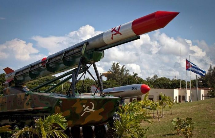 Почему Россия не ставит свои ядерные ракеты на Кубе как Советский Союза