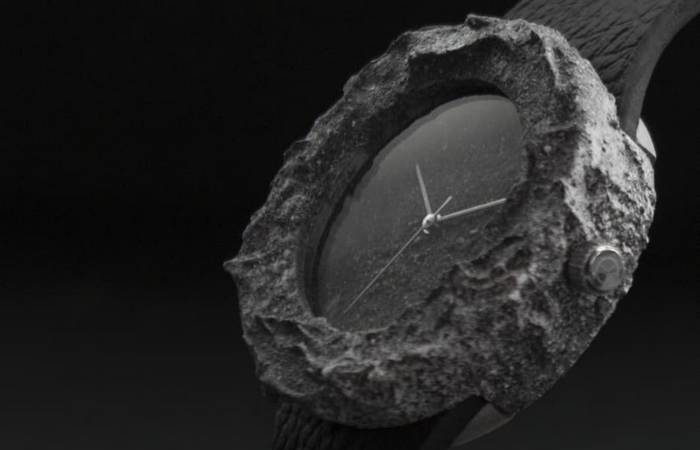 Lunar Watch - кожаный ремешок, корпус из нержавеющей стали, сапфировое стекло.