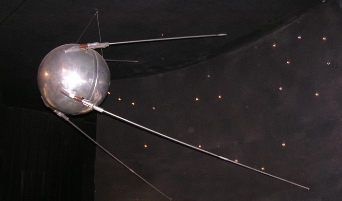 Советский «Спутник-1».